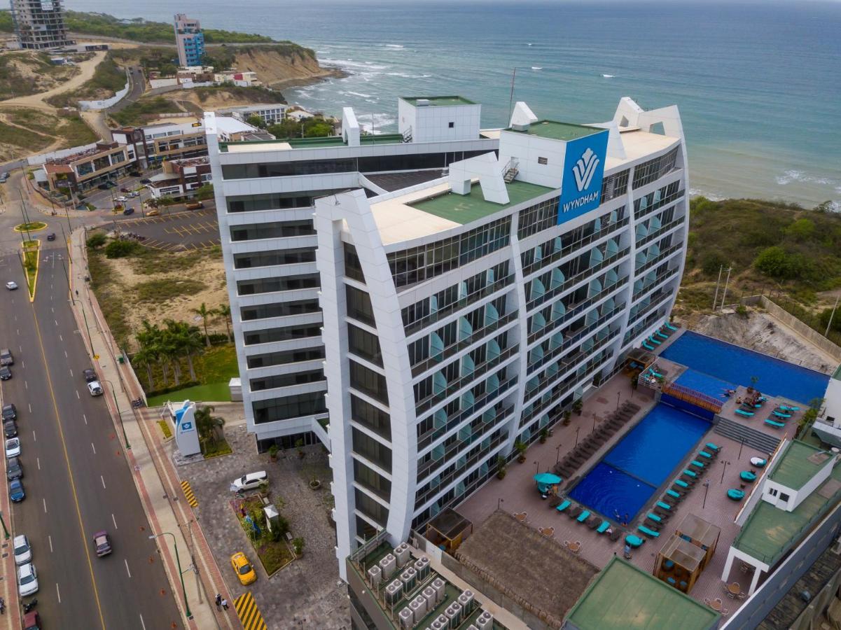 Wyndham Manta Sail Plaza Hotel And Convention Center Exterior foto